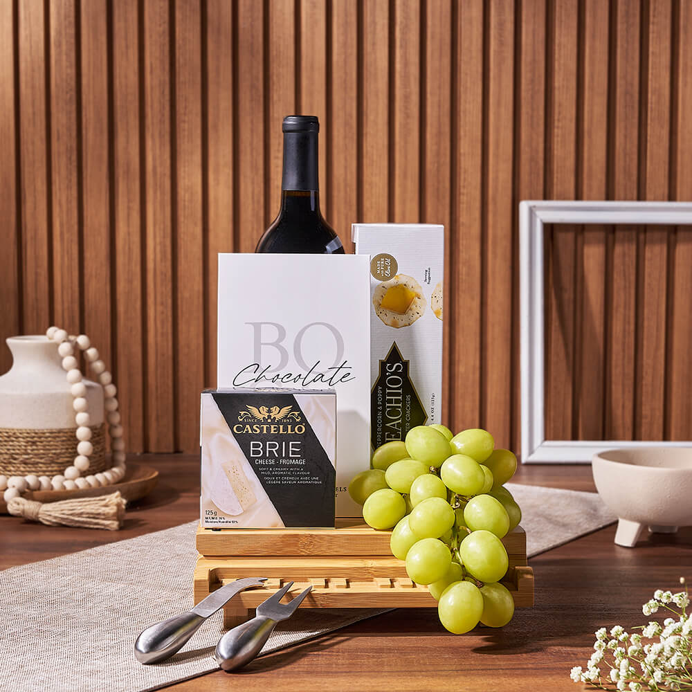 Grange Park Wine & Cheese Basket, wine gift, wine, cheese gift, cheese, chocolate gift, chocolate, fruit gift, fruit, California delivery