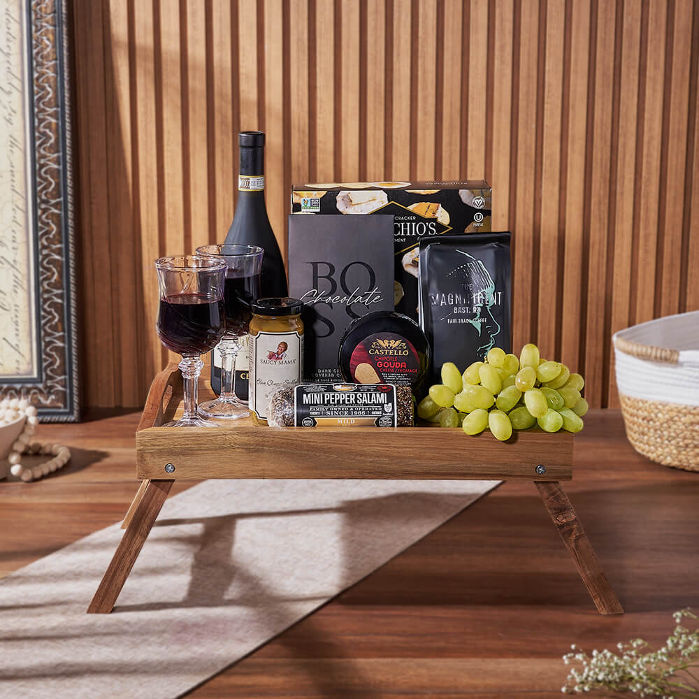 Guildwood Wine & Snack Basket, wine gift, wine, charcuterie gift, charcuterie, California delivery